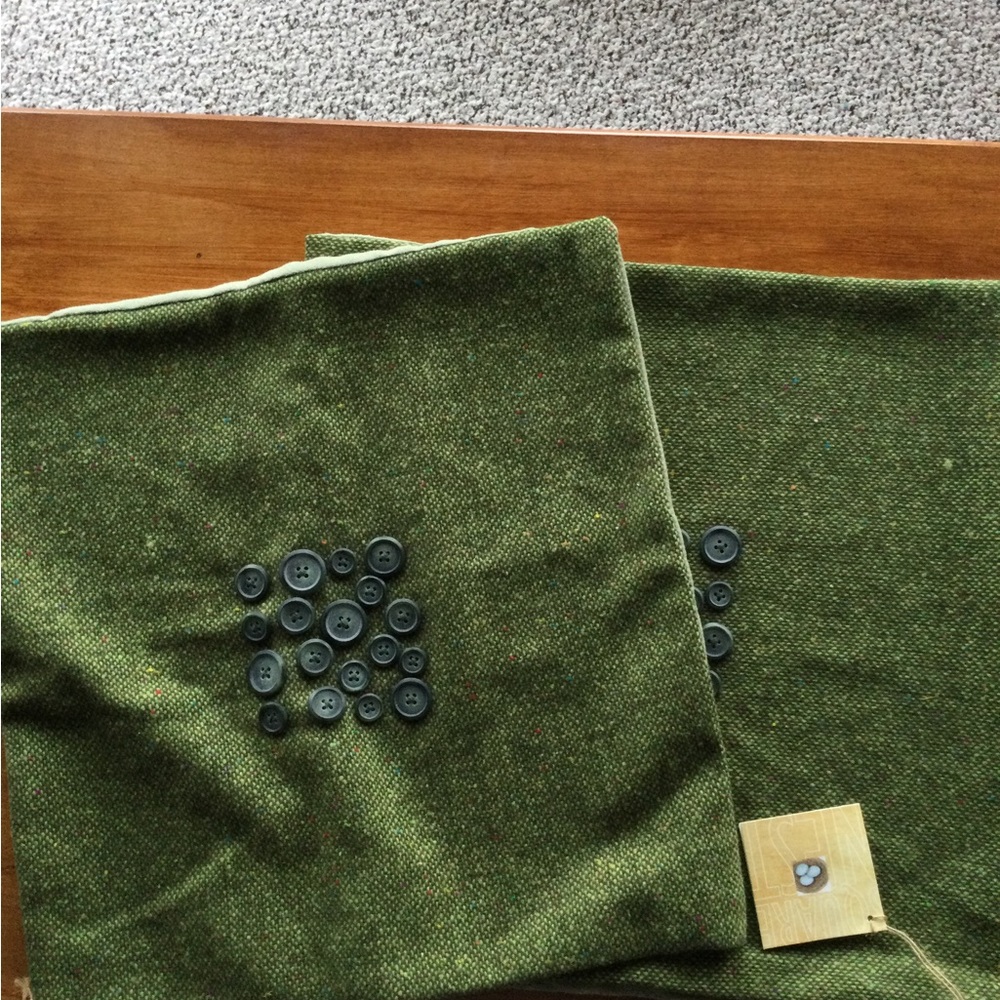 NWT Soft “Basil” tweed with button accents 15 1/2 inch square Pillow covers